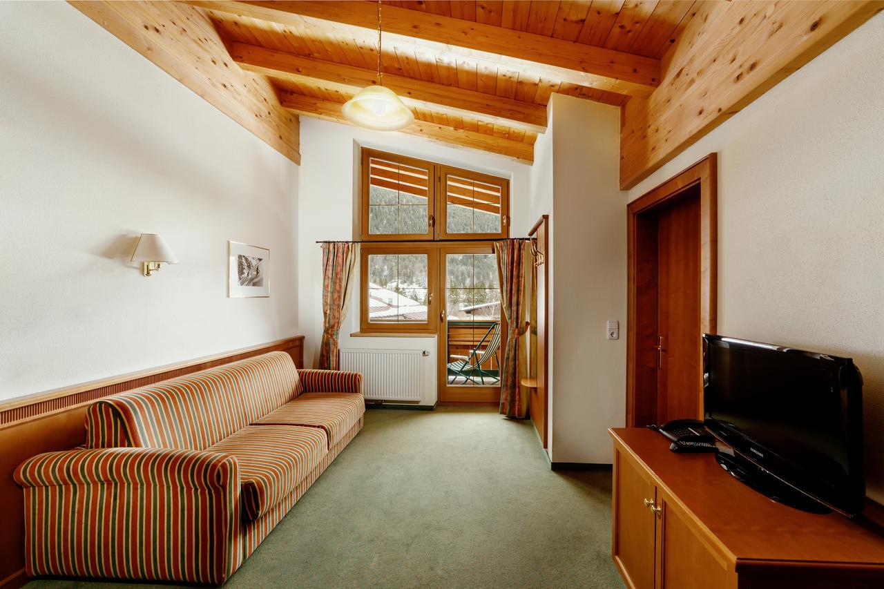 סנט אולריך אם פילרסי Hotel Pillerseehof מראה חיצוני תמונה